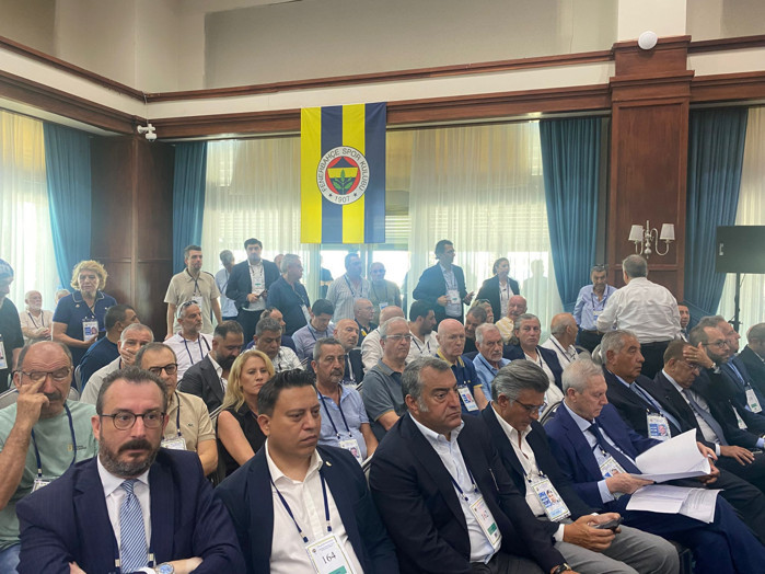Ali Koç ve Aziz Yıldırım'ın selamlaşması