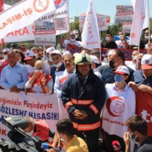 toplu sozlesmede anlasma saglanamamisti birlesik kamu is konfederasyonu kamu gorevlileri hakem kuruluna uye gondermeme karari aldi kDyjidTX