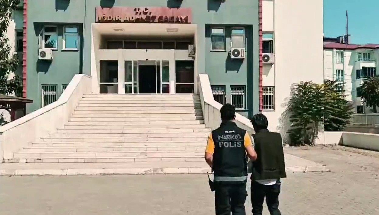 igdirda uyusturucu operasyonu 2 kisi tutuklandi xRf8HXes