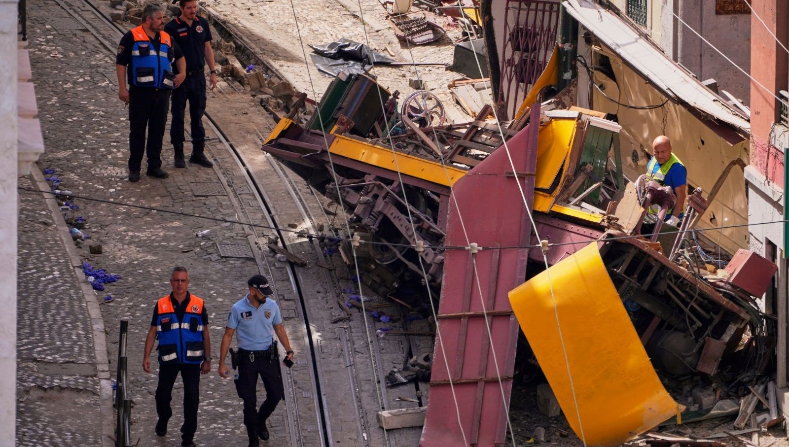 lizbonda funikuler faciasi kaza sabahi denetimden gecmis qs4zPSHs