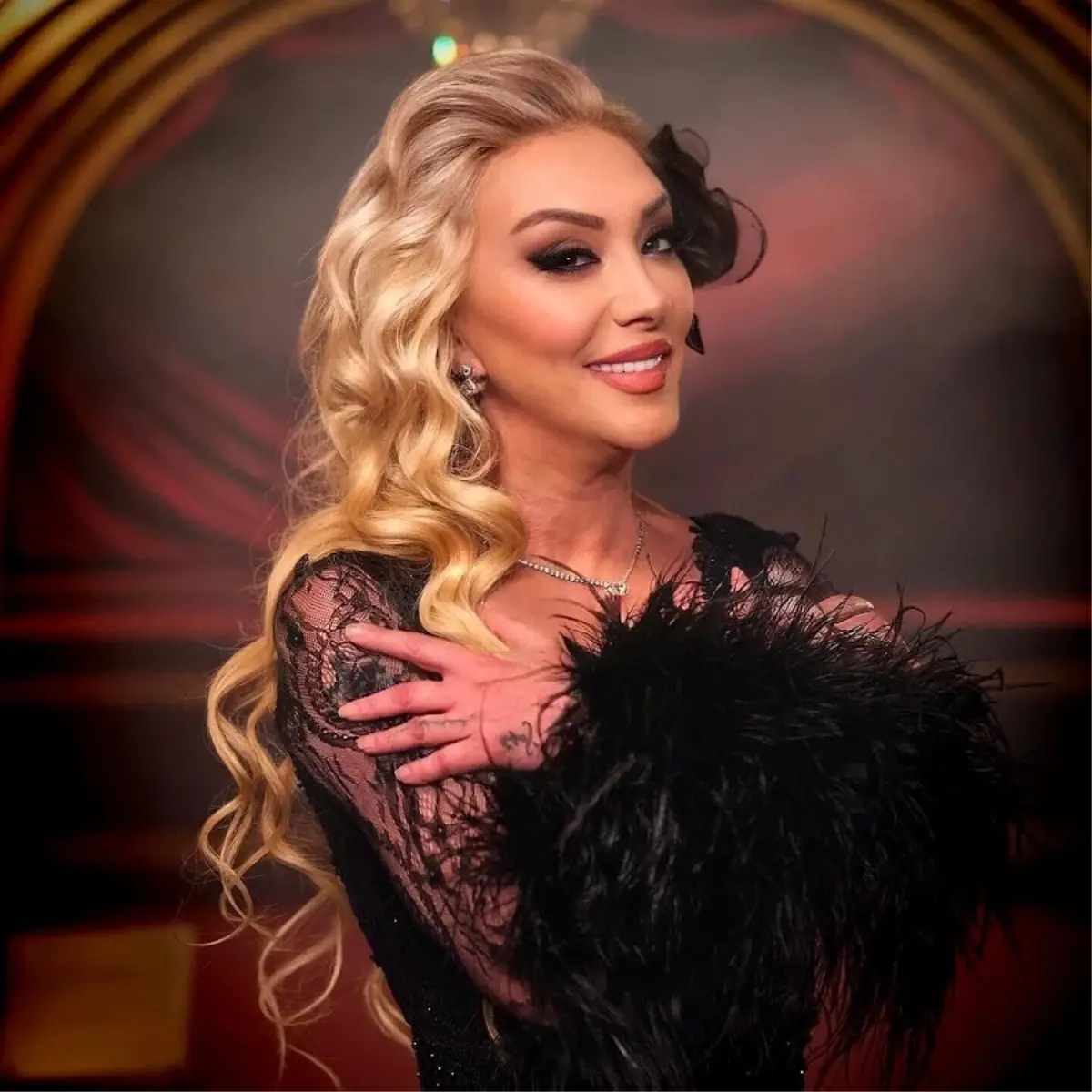 unlu sanatci gullu hayatini kaybetti 8W1OJZmQ