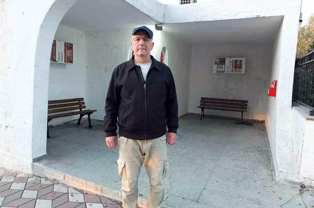 gurbetci taksici burhaniyede kitapliklara sahip cikti vd5vlUQb.jpg