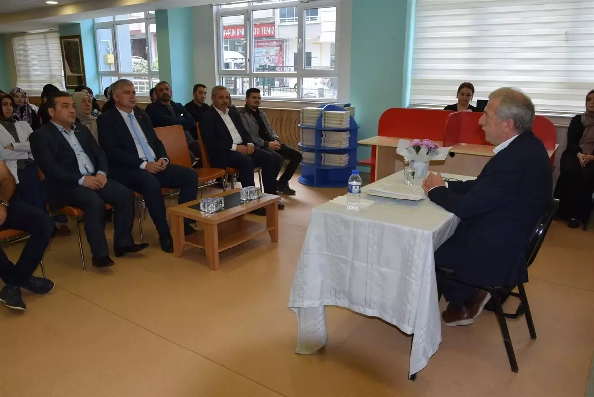 imam hatip okullarinin 74 yil donumu kutlandi BgfyI52C.jpg