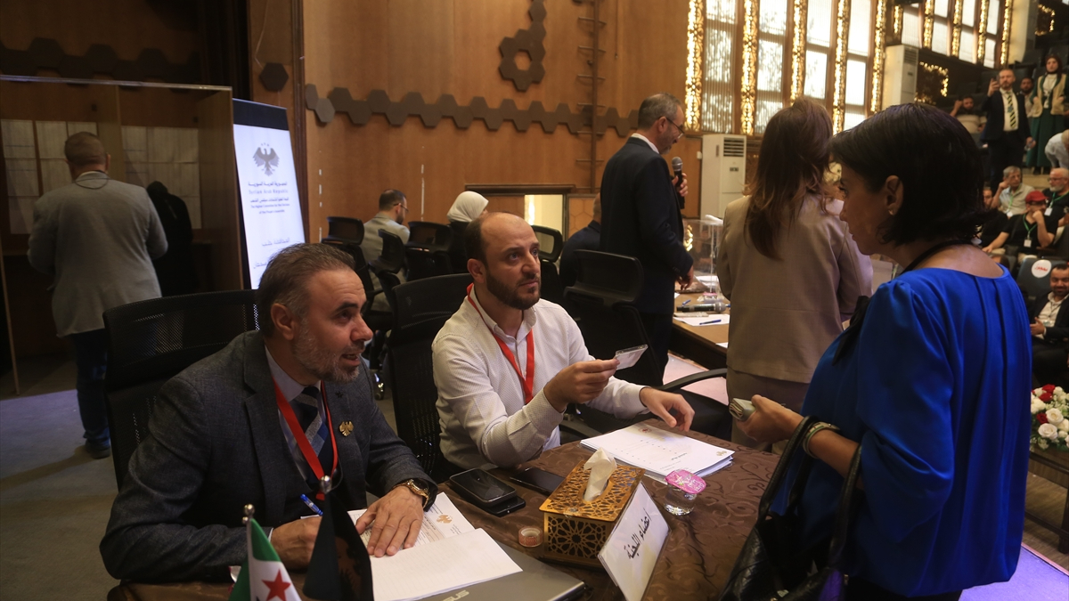 suriyede esad rejiminden sonra ilk halk meclisi secimleri MnTY91KG